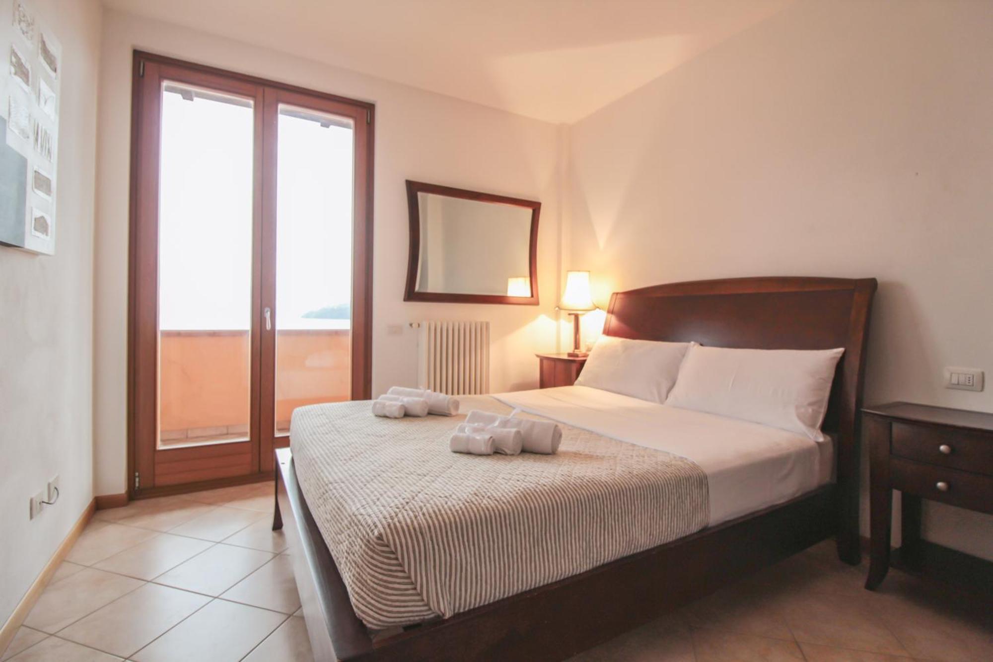 Villa Serena Pianello Del Lario Buitenkant foto